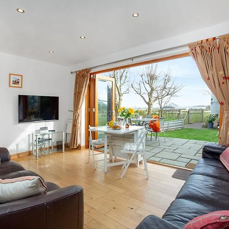 Candles Cottage Cubert Экстерьер фото
